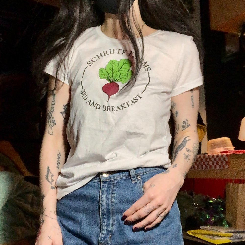 The Office Schrute Farms Women's Graphic Tee - Size Medium